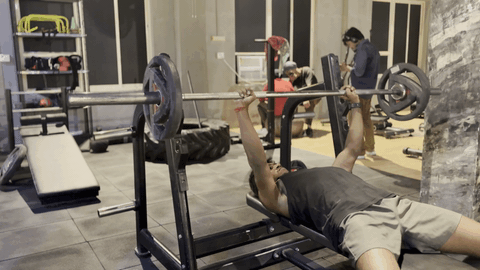Flat Bench Press demonstration